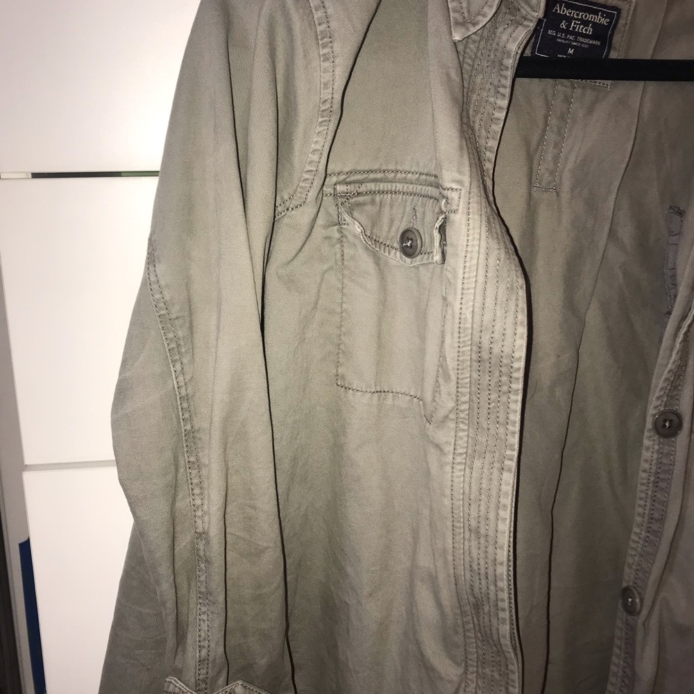 Jacket - Picture 3 of 4